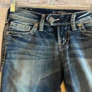 Silver Jeans Tuesday Low Bootcut Jeans size 25x35